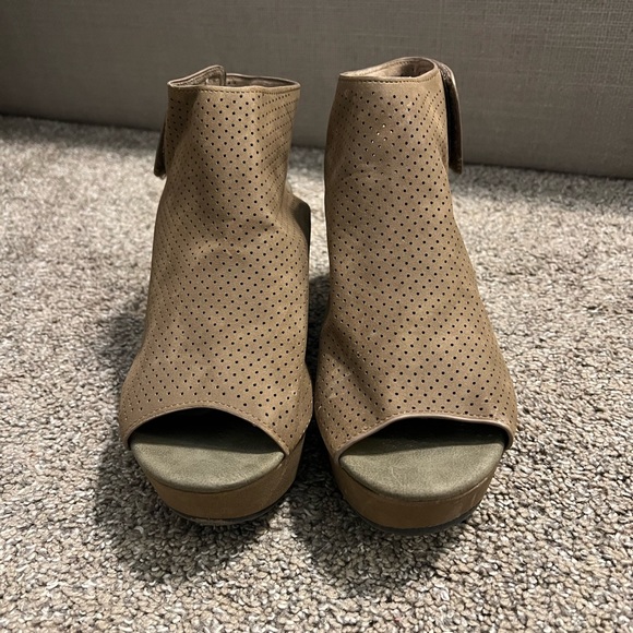 Pierre Dumas wedge size 10 - Picture 2 of 3